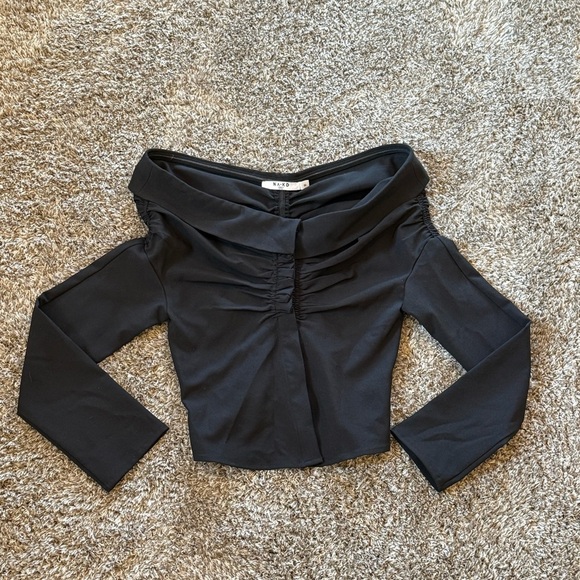 NA-KD off the shoulder draped top in black size US2 (34) - Picture 7 of 7